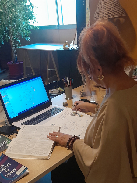 Photo de couverture de Centre d’Astrologie & Formations – Thème Astral & Cours